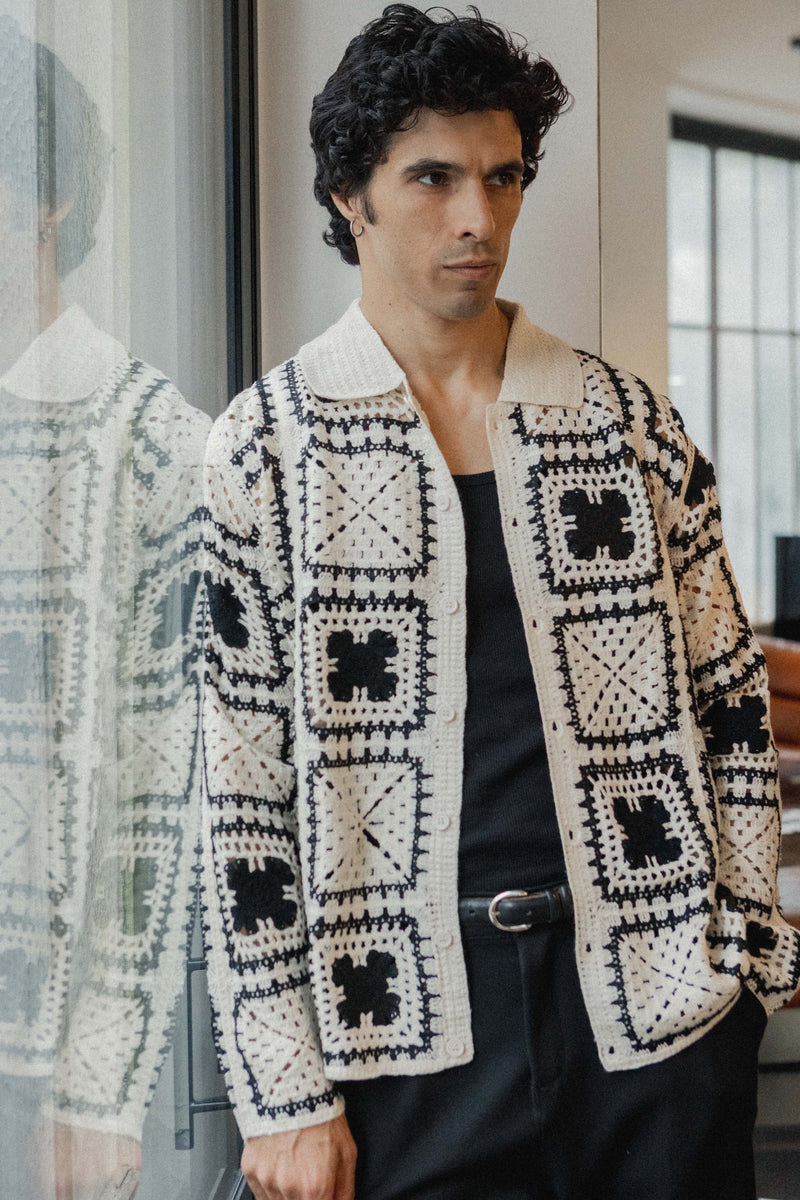 VESTE - CROCHET WHITE AND BLACK  DARK